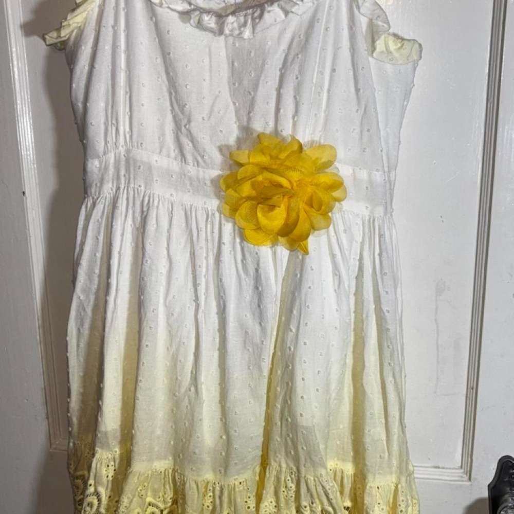 Children's Y2K yellow floral appliqué and lace trim dress